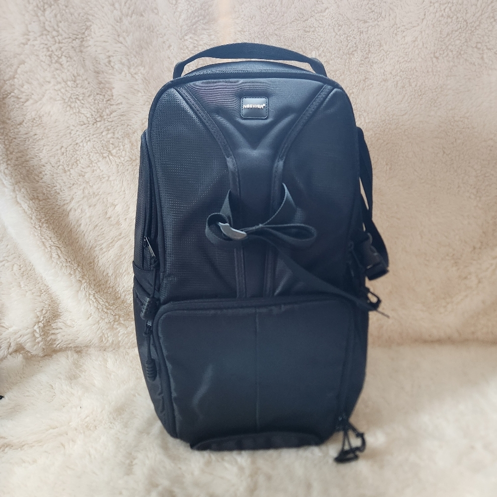 Neewer Professional Camera Case Sling Backpack Black DSLR Photography Gear Bag